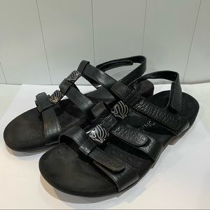 Vionic 44 Amber Sandals TVW1275 Size 11 Black